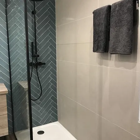Chic Proche De La 아파트