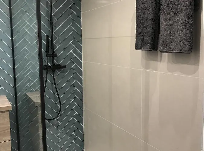 Chic Proche De La 公寓