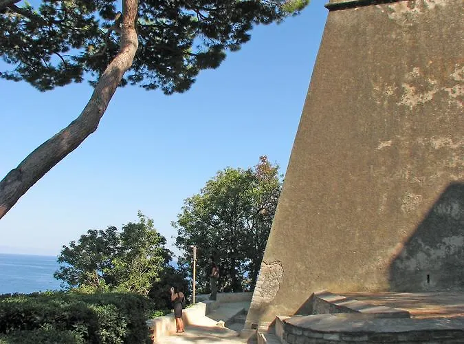 Chic Proche De La Appartamento